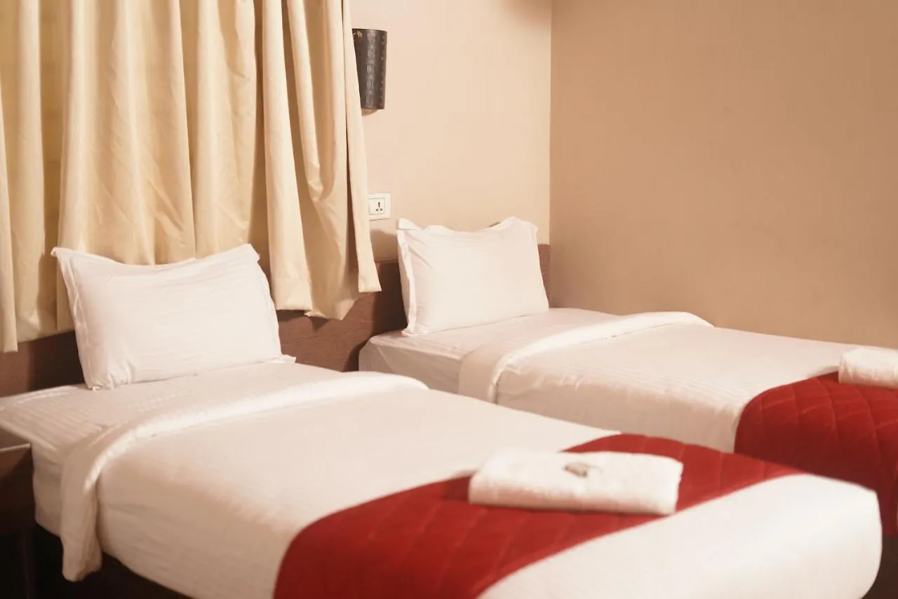 Вилла Dreams Airport Residency Недумбассери